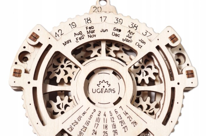 Nawigator Daty Ugears Puzzle 3D